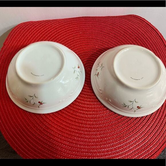 Pfaltzgraff Soup/Cereal Bowls Winterberry set of 2 - Picture 4 of 6